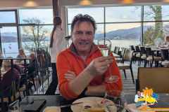 PXL_20251208_080342333